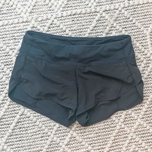 Lululemon black speed up shorts size 4